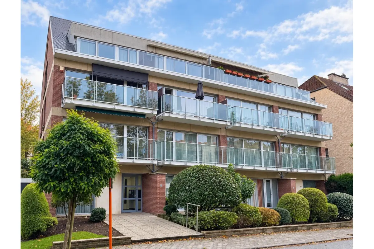 Duplex à  à Woluwe-Saint-Lambert 1200 1750.00€ 3 chambres 100.00m² - annonce 828809