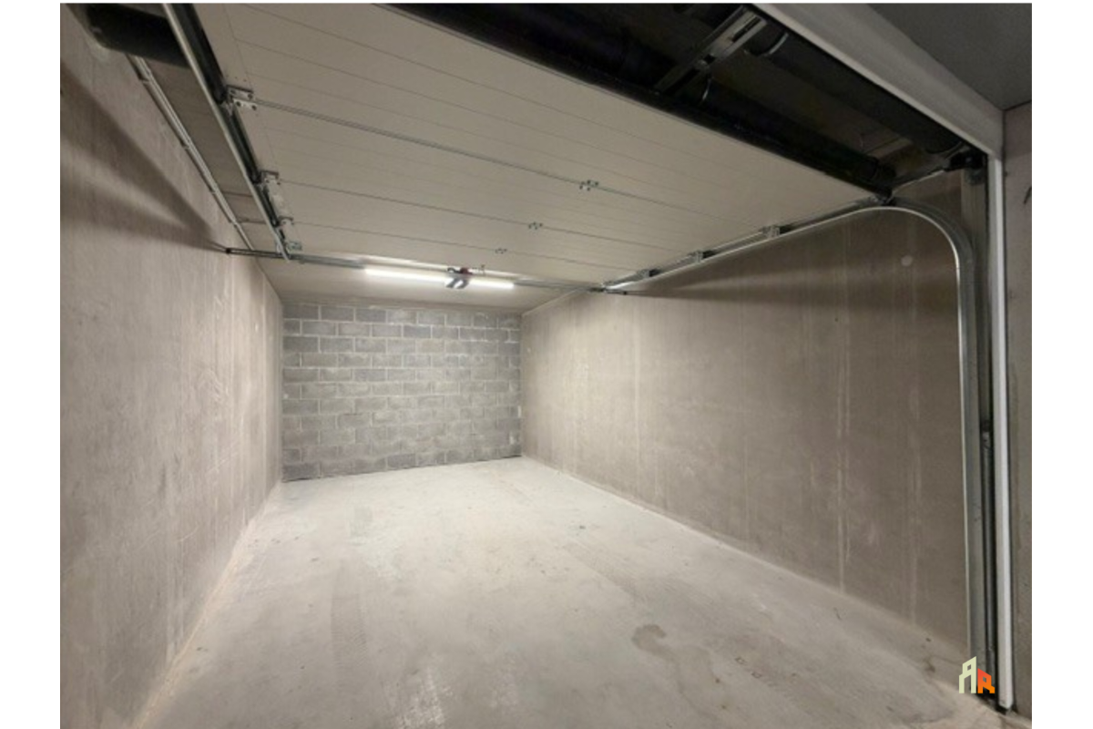 Box à louer à Liège 4000 100.00€  chambres m² - annonce 827832