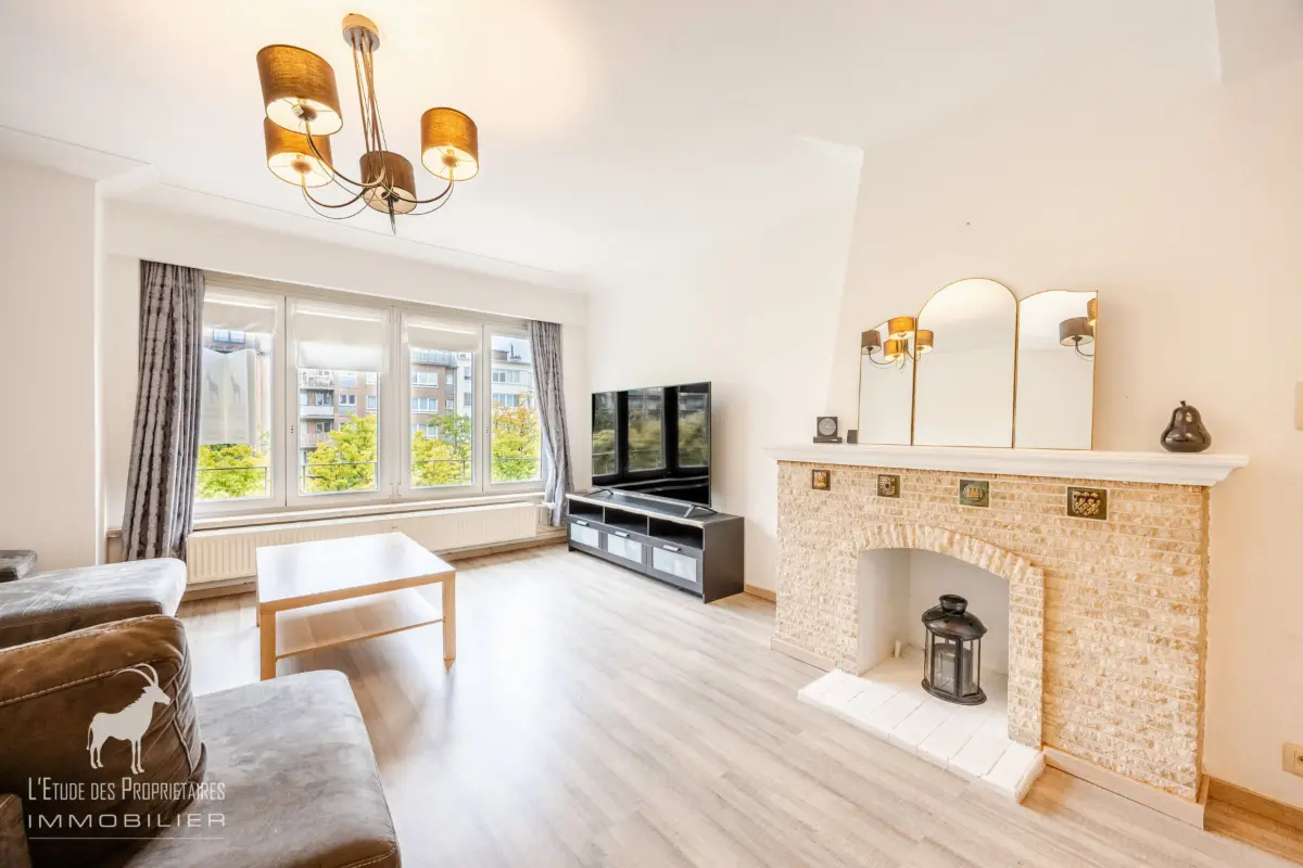 Appartement te  koop in Sint-Jans-Molenbeek 1080 219999.00€ 2 slaapkamers 97.00m² - Zoekertje 828269
