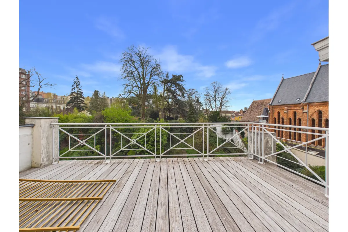 Huis te  huur in Sint-Gillis 1060 13500.00€ 10 slaapkamers 800.00m² - Zoekertje 829069