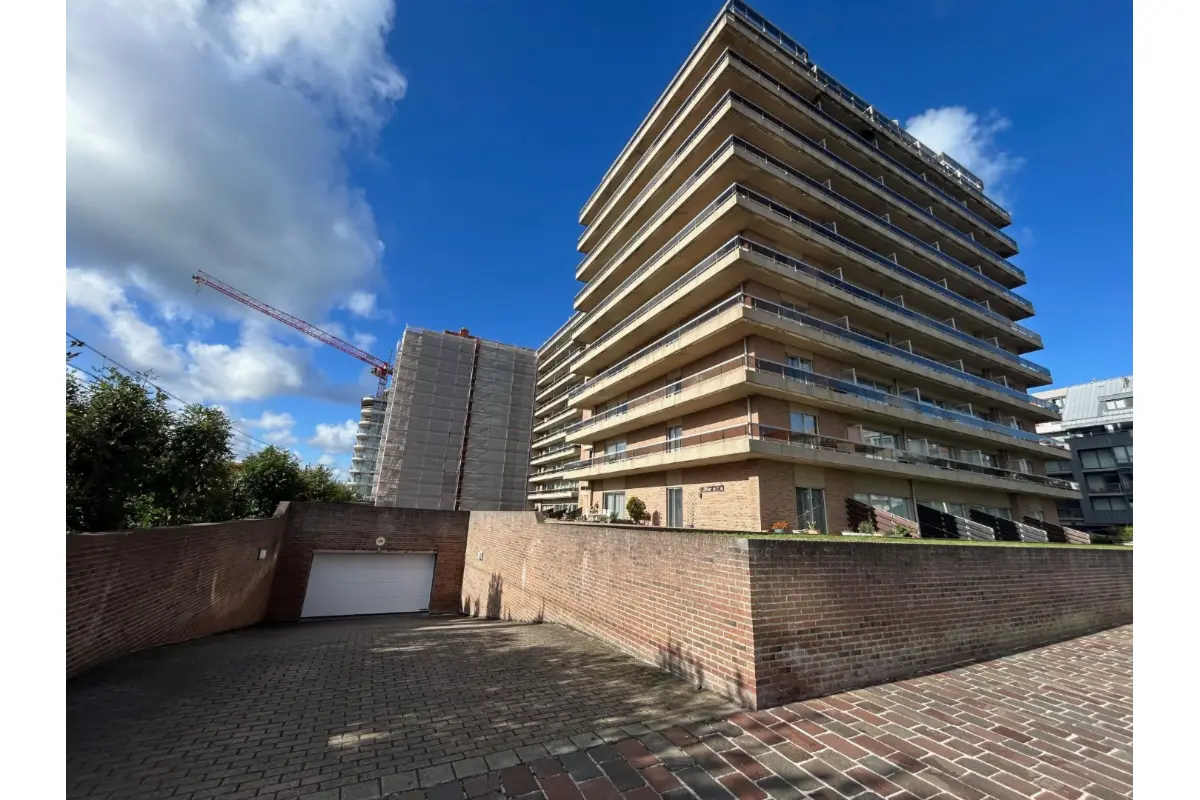 Parking & garage te  koop in Nieuwpoort 8620 75000.00€  slaapkamers m² - Zoekertje 829127