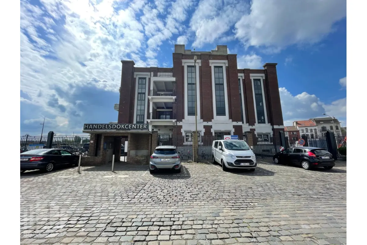 Commerce à louer à Gand 9000 2138.00€  chambres 270.00m² - annonce 830147