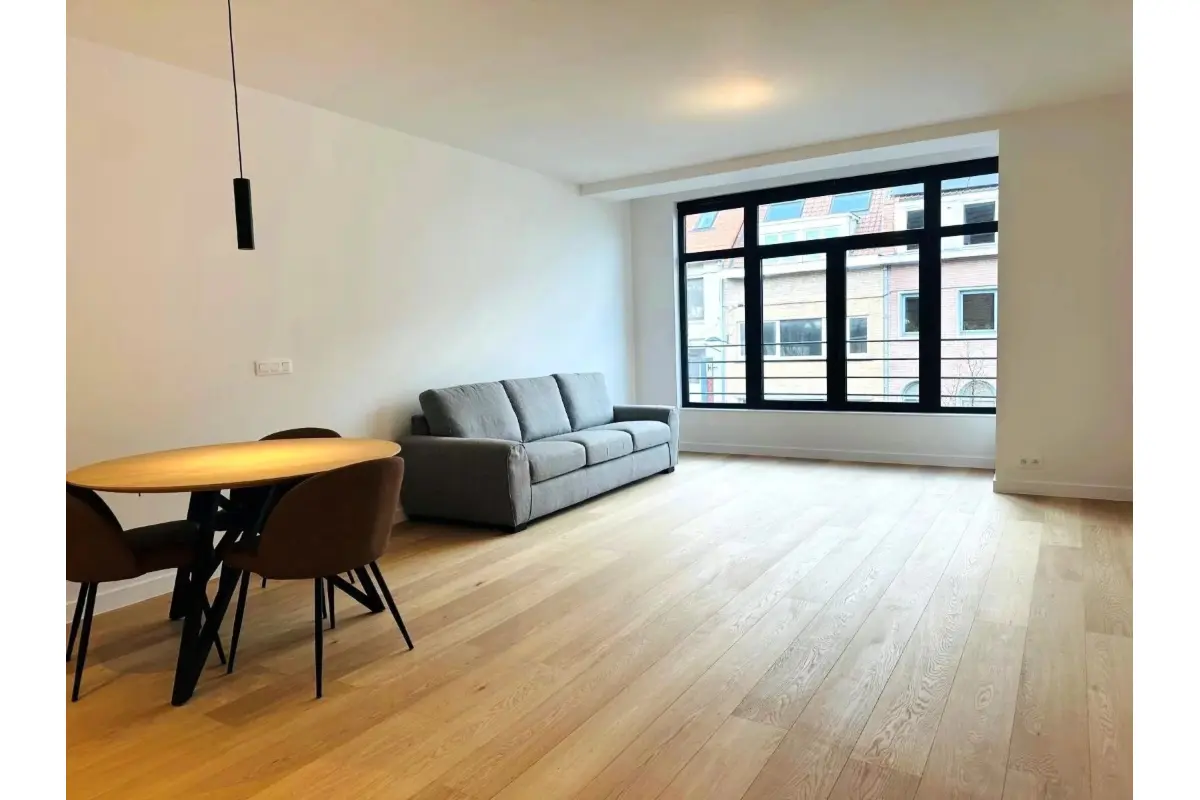 Appartement à  à Woluwe-Saint-Pierre 1150 400000.00€ 3 chambres 74.00m² - annonce 829519