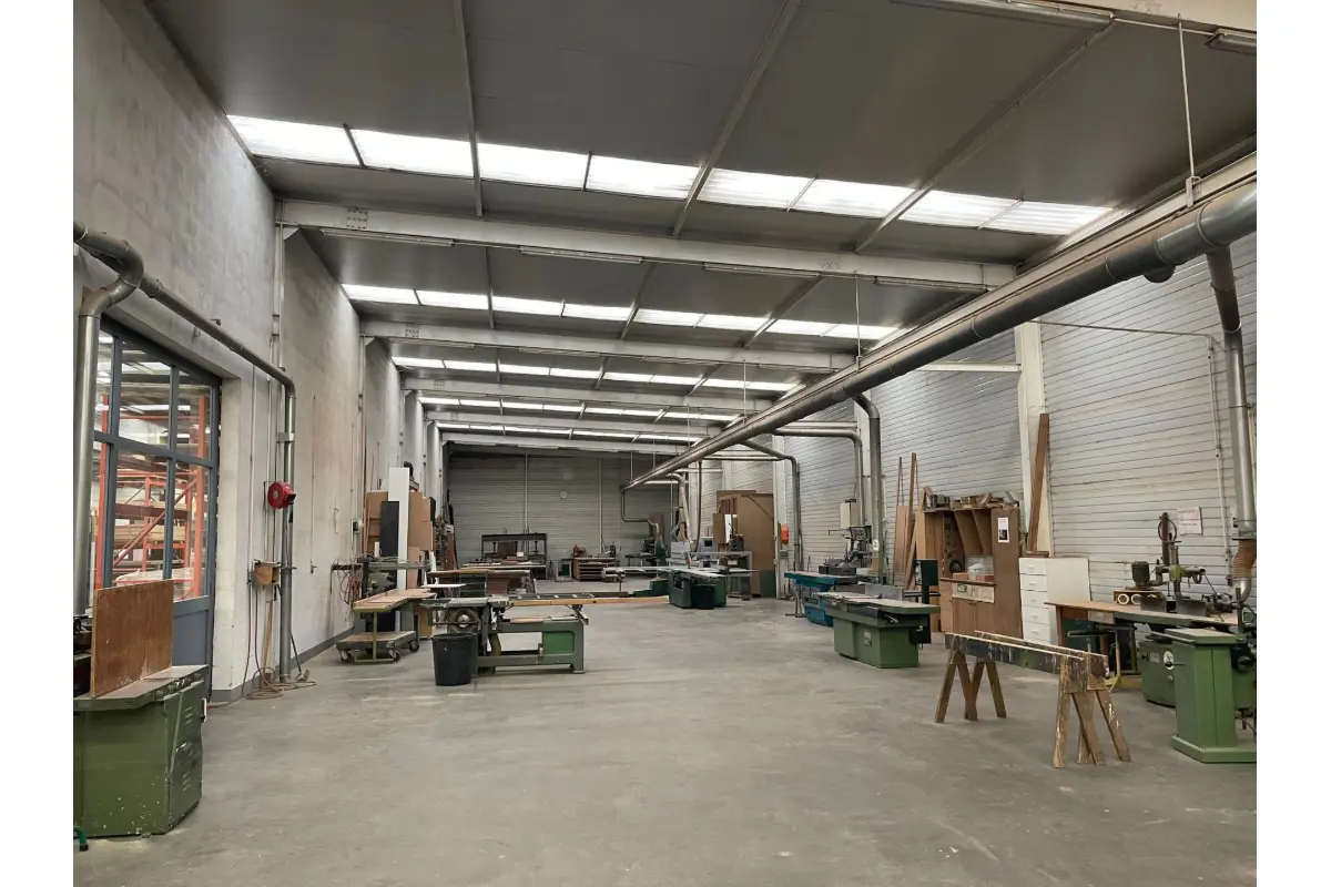 Commerce à louer à Herstal 4040 5000.00€  chambres 860.00m² - annonce 829938