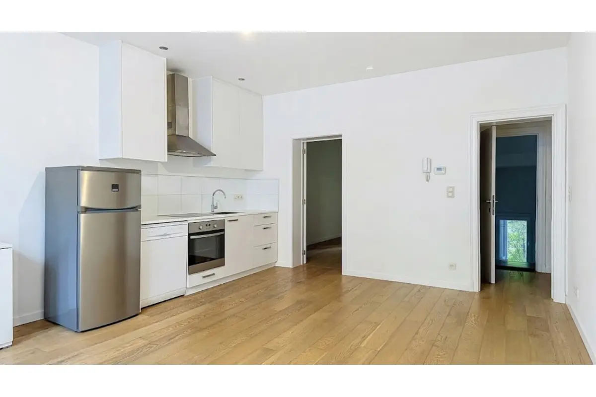 Studio te  huur in Vorst 1190 995.00€ 1 slaapkamers 51.00m² - Zoekertje 829414