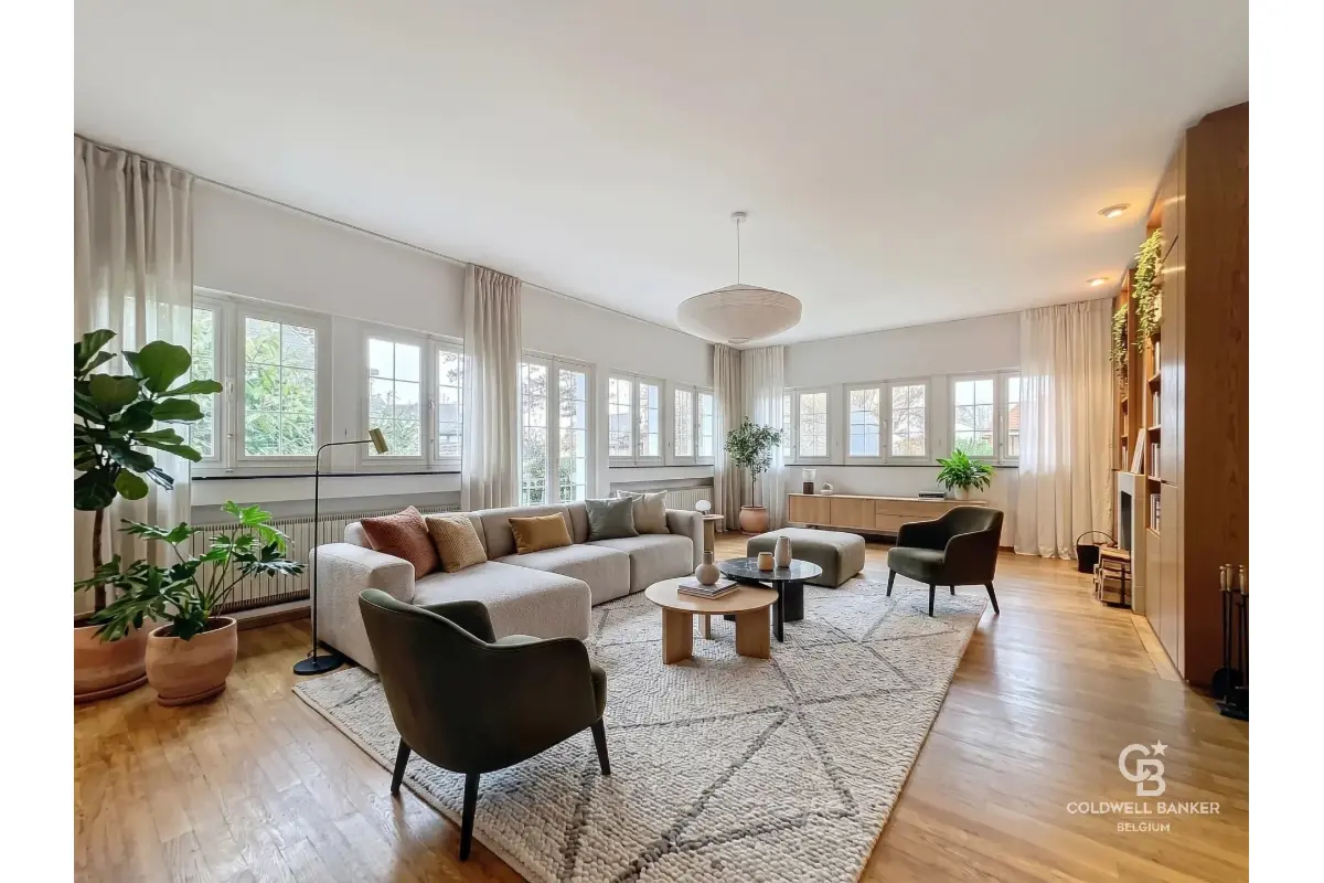 Appartement te  huur in Ukkel 1180 3250.00€ 3 slaapkamers 262.00m² - Zoekertje 829507
