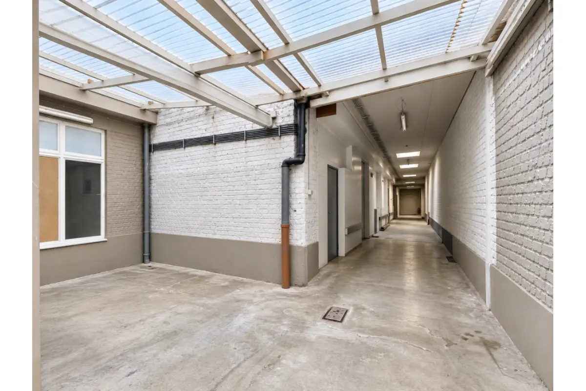 Handelszaak te  koop in Oudergem 1160 495000.00€  slaapkamers 479.00m² - Zoekertje 829922