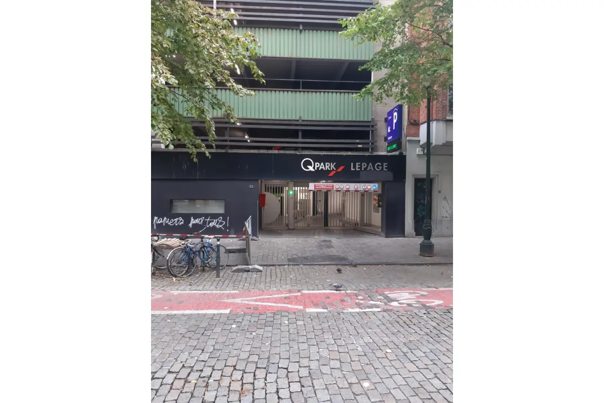 Parking à louer à Bruxelles 1000 145.00€  chambres m² - annonce 829846