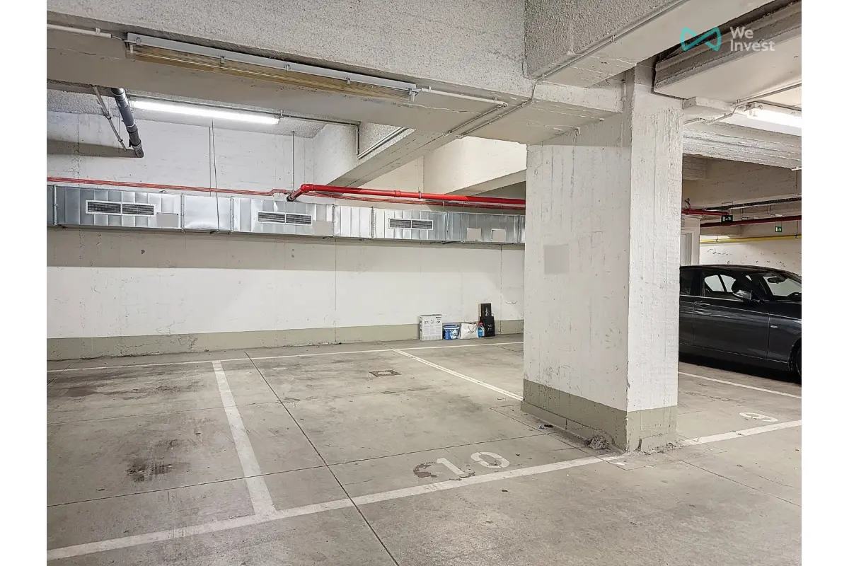 Parking te  in Brussel 1000 100.00€  slaapkamers m² - Zoekertje 829655