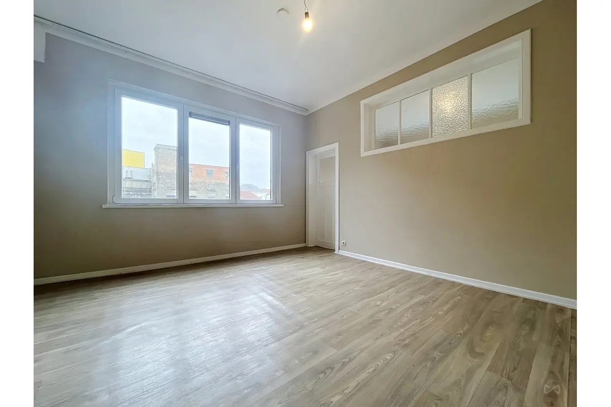 Appartement te  in Sint-Jans-Molenbeek 1080 990.00€ 2 slaapkamers 79.00m² - Zoekertje 830805