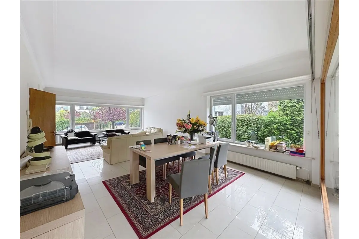 Huis te  huur in Sint-Pieters-Woluwe 1150 3200.00€ 5 slaapkamers 280.00m² - Zoekertje 830893