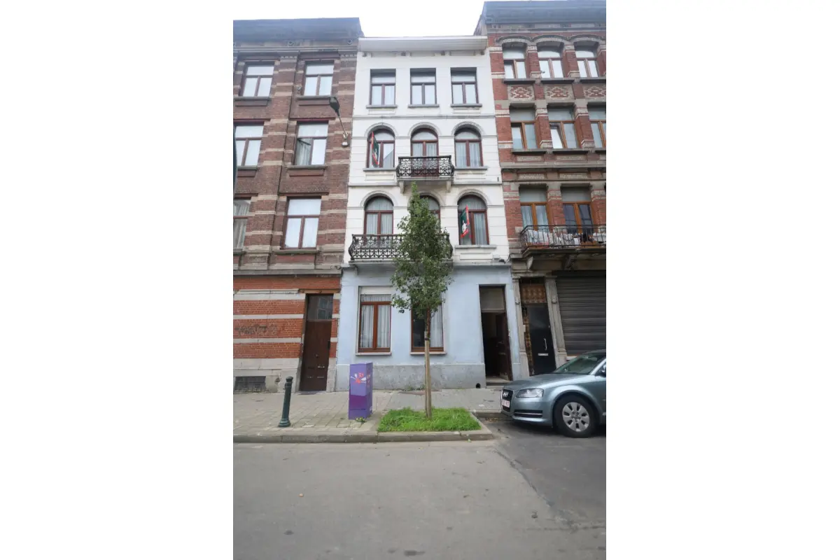 Appartementsgebouw te  koop in Sint-Jans-Molenbeek 1080 510000.00€ 4 slaapkamers 265.00m² - Zoekertje 830833
