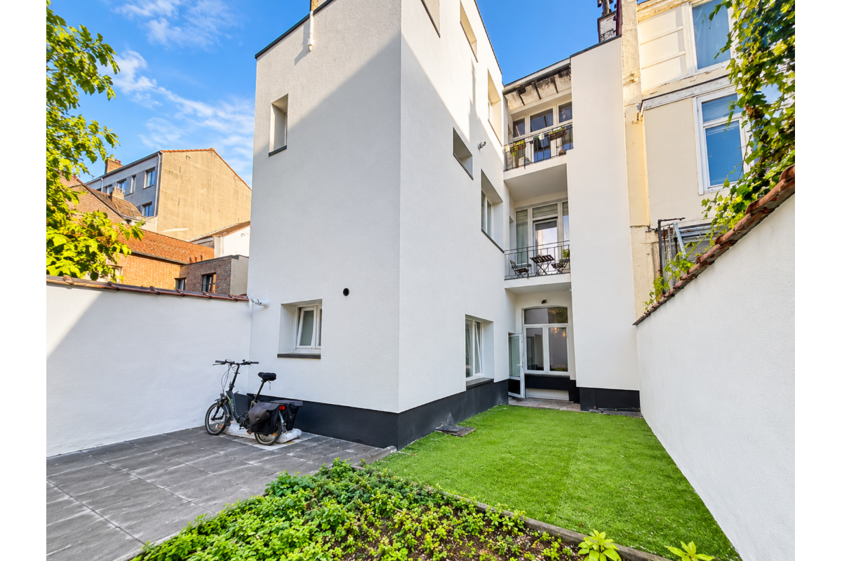 Appartementsgebouw te  koop in Elsene 1050 950000.00€ 7 slaapkamers 345.00m² - Zoekertje 830556