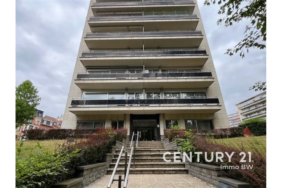 Handelszaak te  koop in Ukkel 1180 425000.00€ 2 slaapkamers 115.00m² - Zoekertje 830921