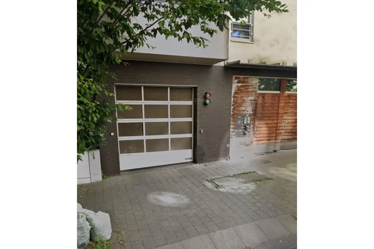 Parking à louer à Forest 1190 125.00€  chambres m² - annonce 830495