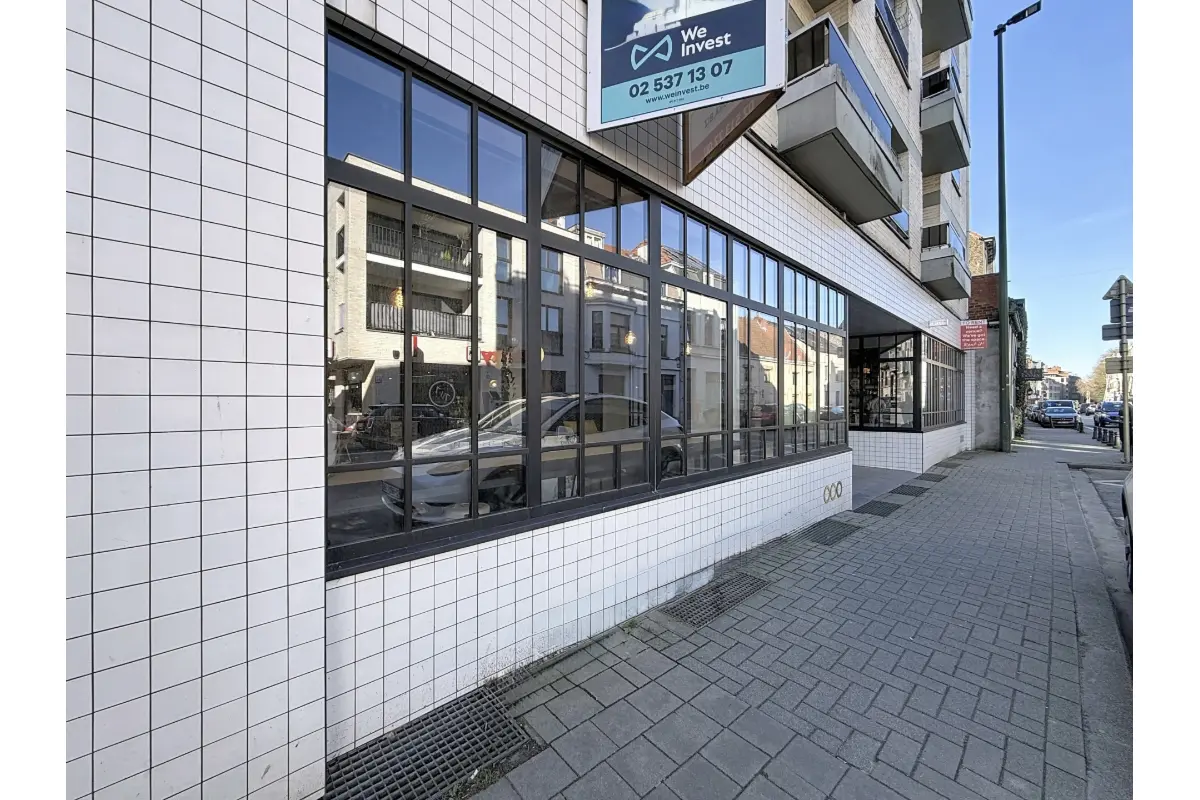 Handelszaak te  koop in Ukkel 1180 1200000.00€  slaapkamers 540.00m² - Zoekertje 830614