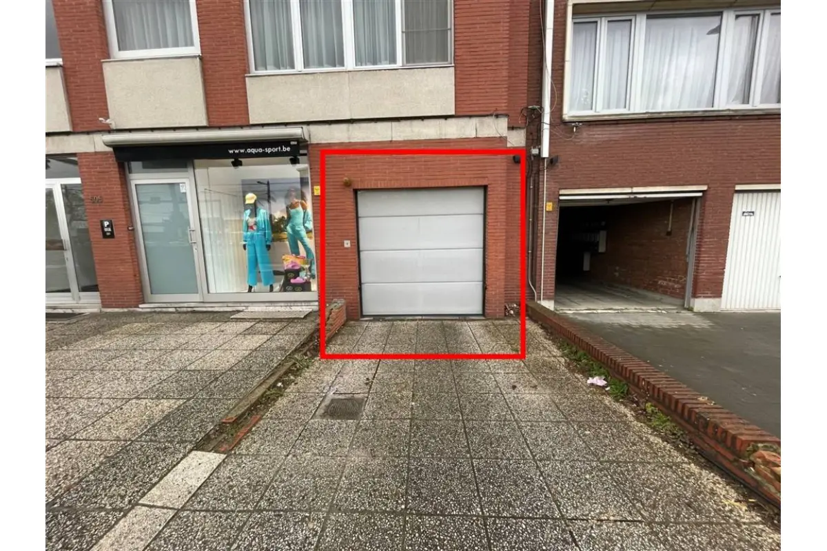Parking à louer à Deurne 2100 125.00€  chambres m² - annonce 831037