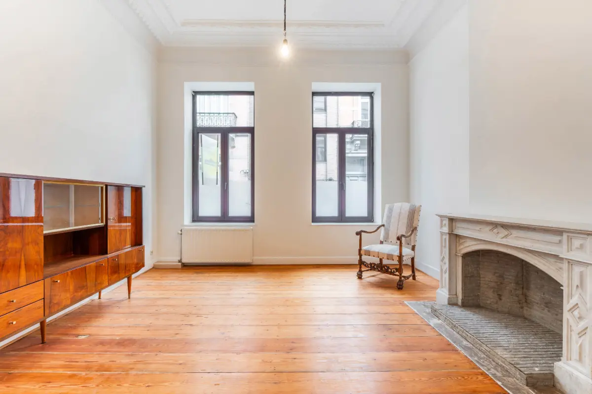 Appartement te  koop in Brussel 1000 599000.00€ 2 slaapkamers 135.00m² - Zoekertje 830847