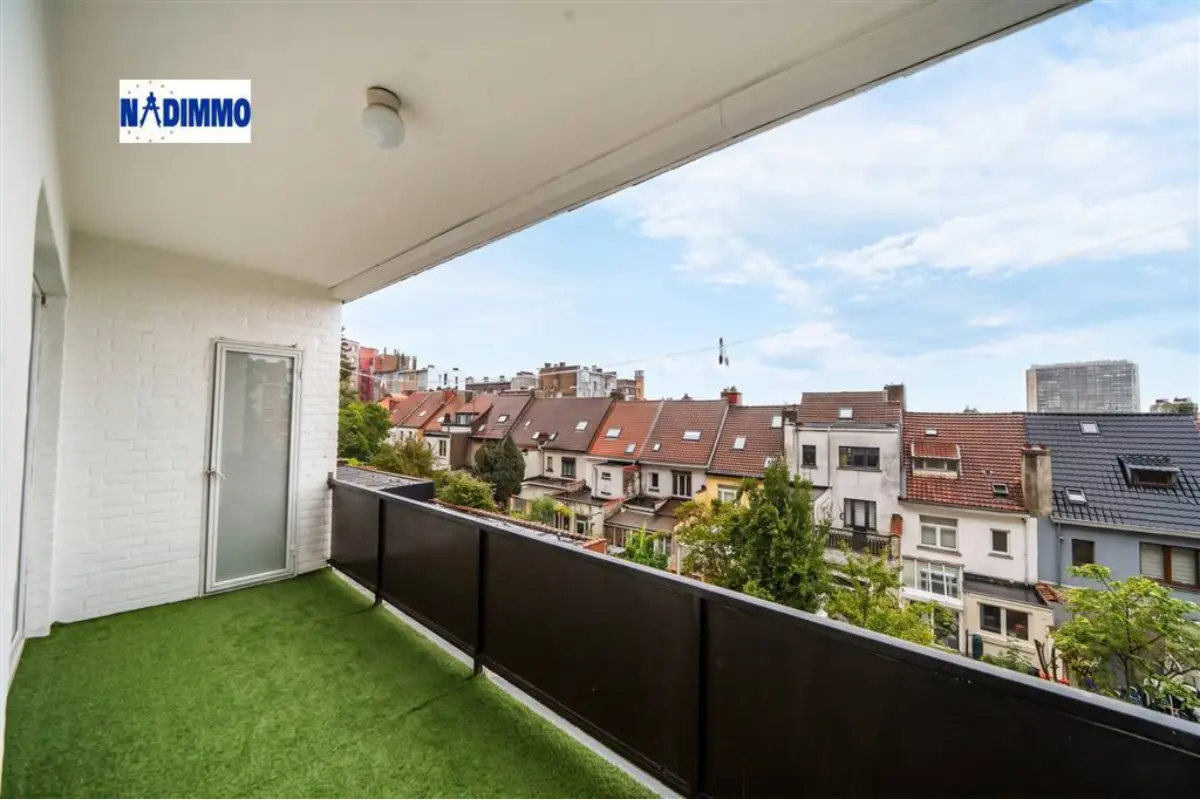 Appartement te  in Koekelberg 1081 285000.00€ 2 slaapkamers 100.00m² - Zoekertje 831593