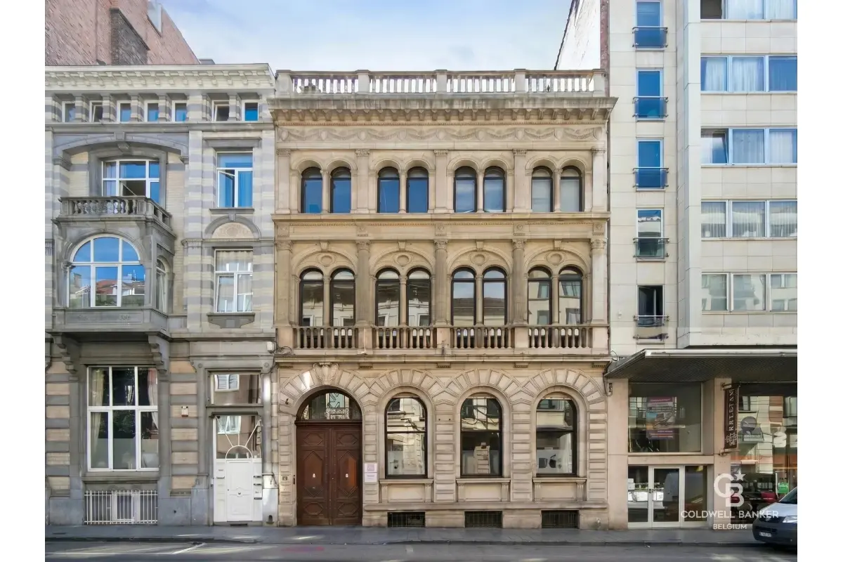 Appartementsgebouw te  koop in Sint-Gillis 1060 2400000.00€  slaapkamers 850.00m² - Zoekertje 831919
