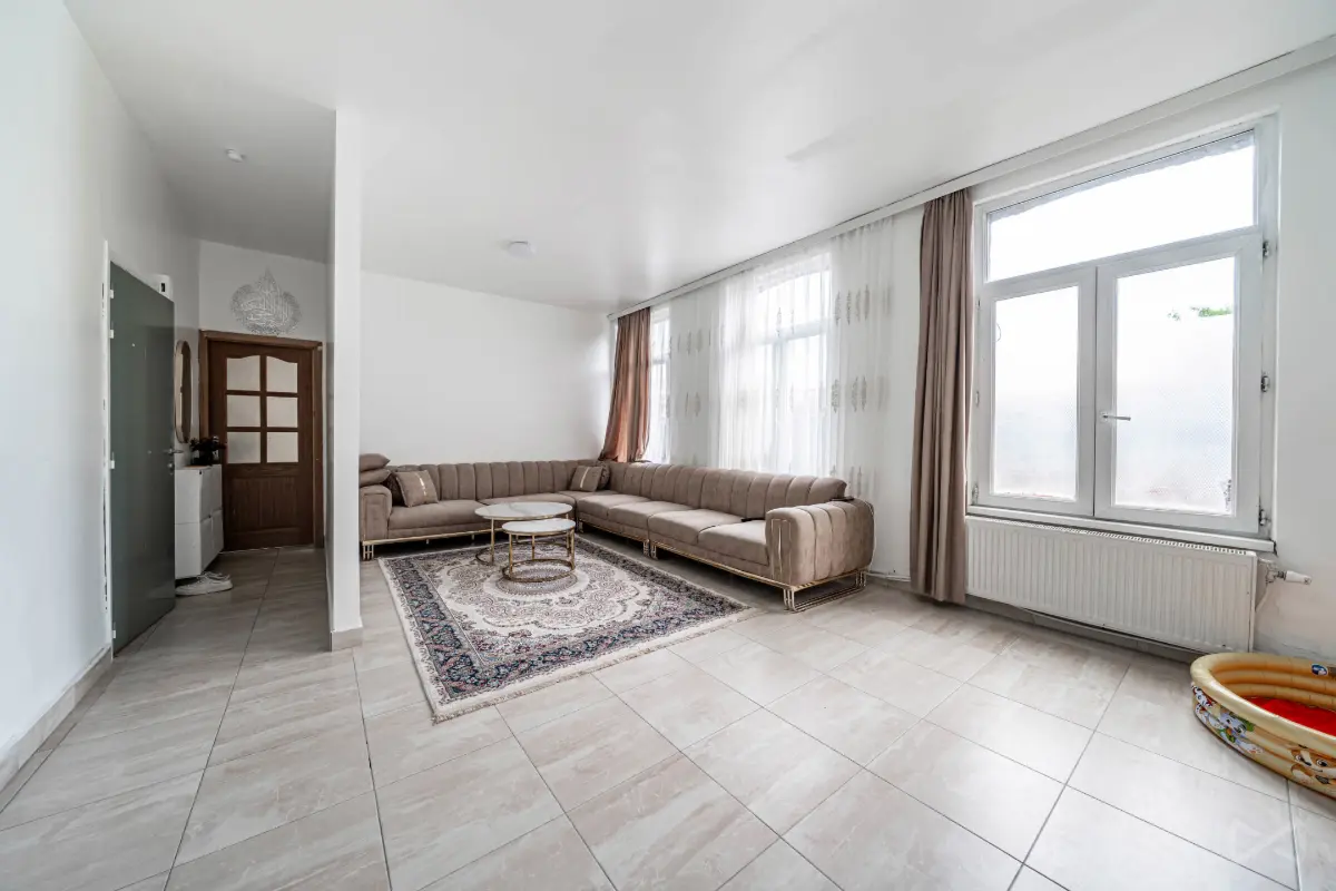 Appartement te  in Sint-Jans-Molenbeek 1080 195000.00€ 2 slaapkamers 86.00m² - Zoekertje 831216