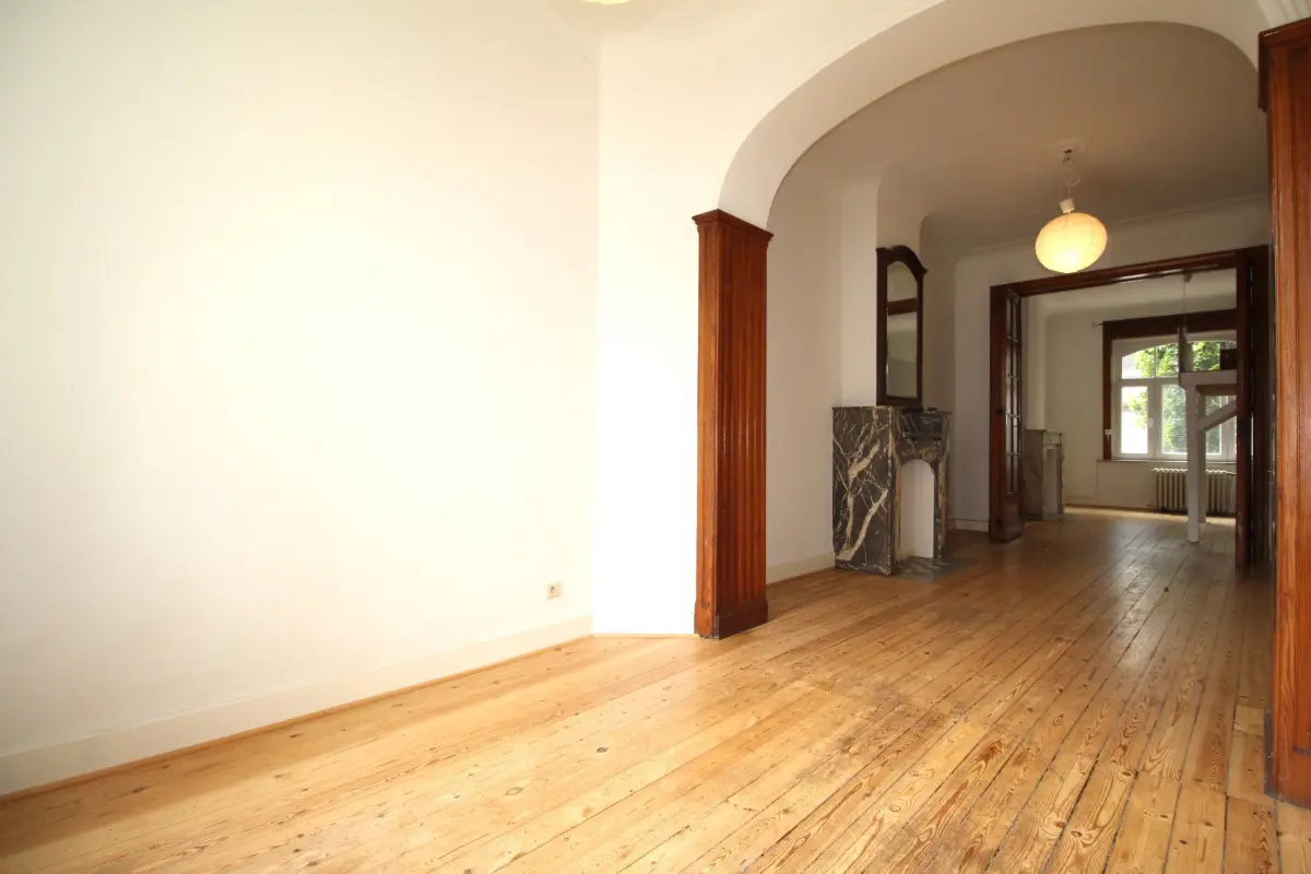 Appartement te  huur in Oudergem 1160 900.00€ 1 slaapkamers 70.00m² - Zoekertje 831525
