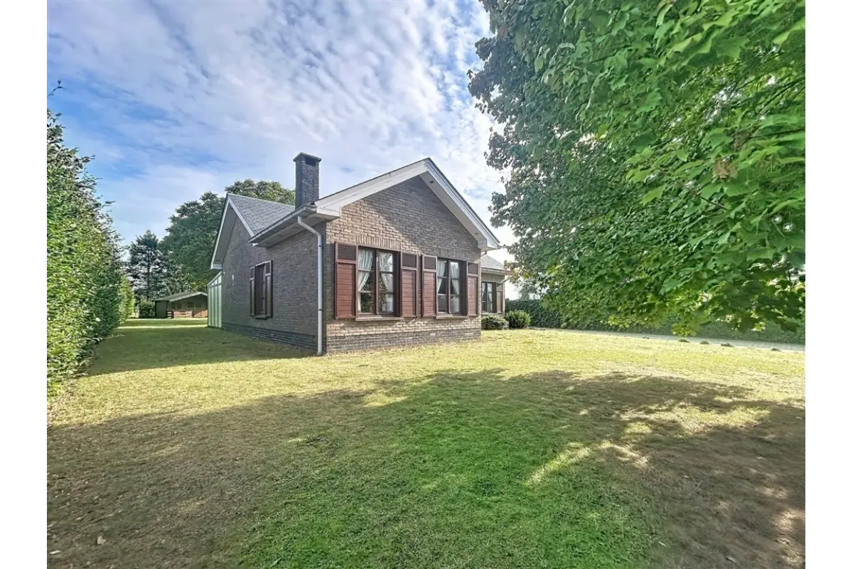 Bungalow à vendre à Sint-Pauwels 9170 549000.00€ 3 chambres 104.00m² - annonce 831259