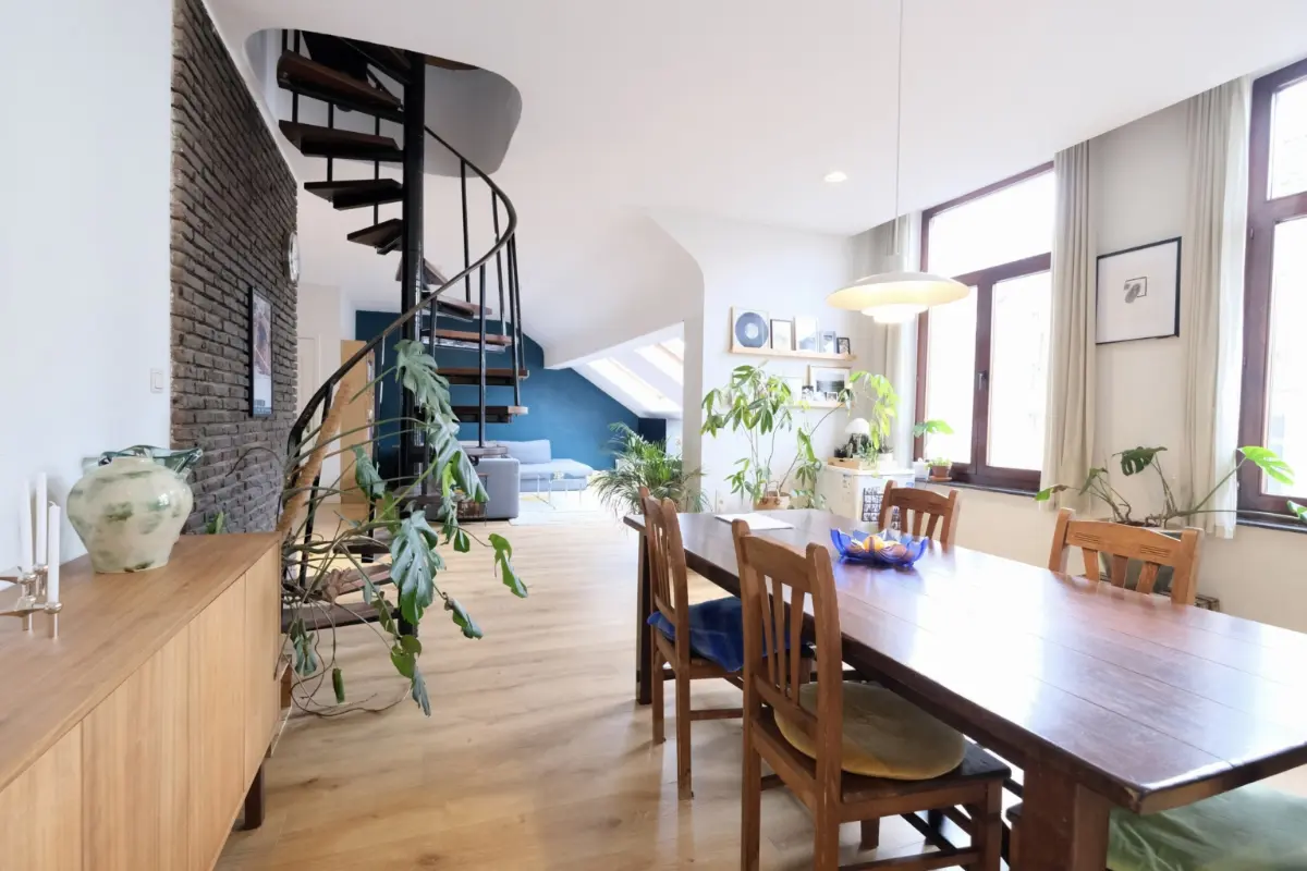 Duplex à vendre à Molenbeek-Saint-Jean 1080 335000.00€ 3 chambres 140.00m² - annonce 831491