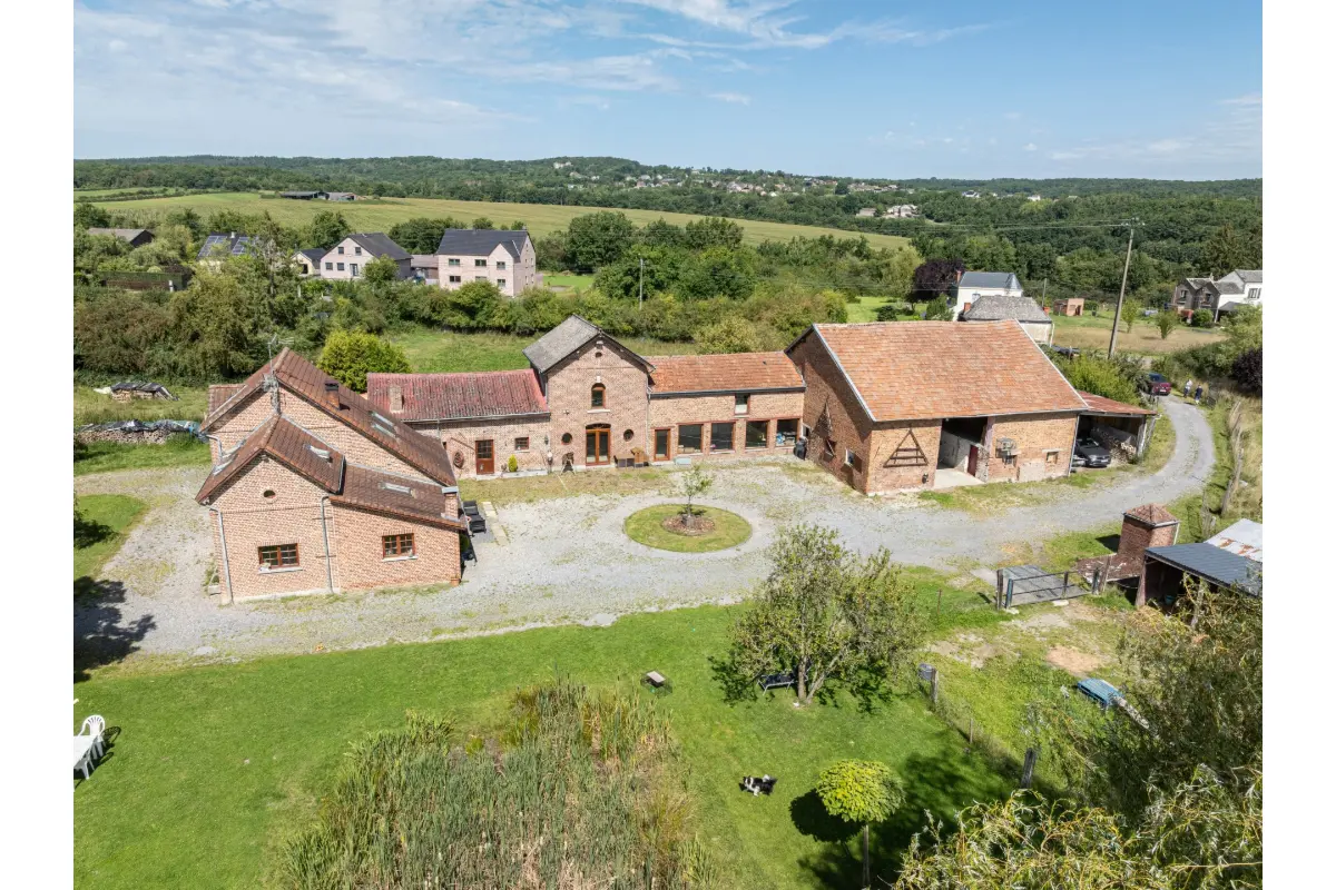 Bungalow à vendre à Hastière 5540 415000.00€ 2 chambres 140.00m² - annonce 831359