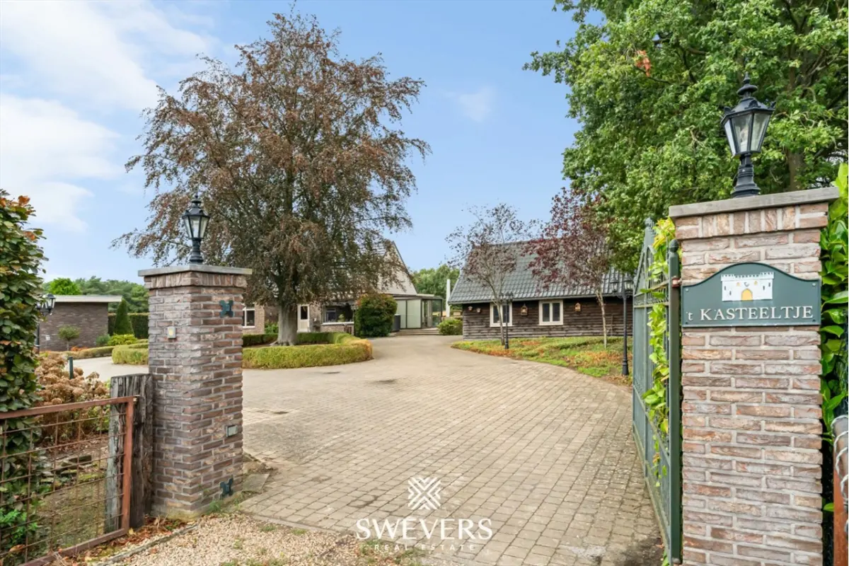 Bungalow à vendre à Bourg-Léopold 3970 695000.00€ 6 chambres 270.00m² - annonce 831472