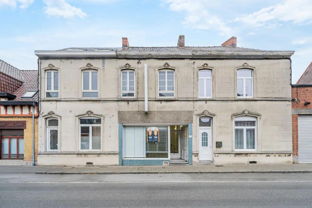 Immeuble mixte à vendre à Quiévrain 7380 133000.00€ 4 chambres 260.00m² - annonce 831302