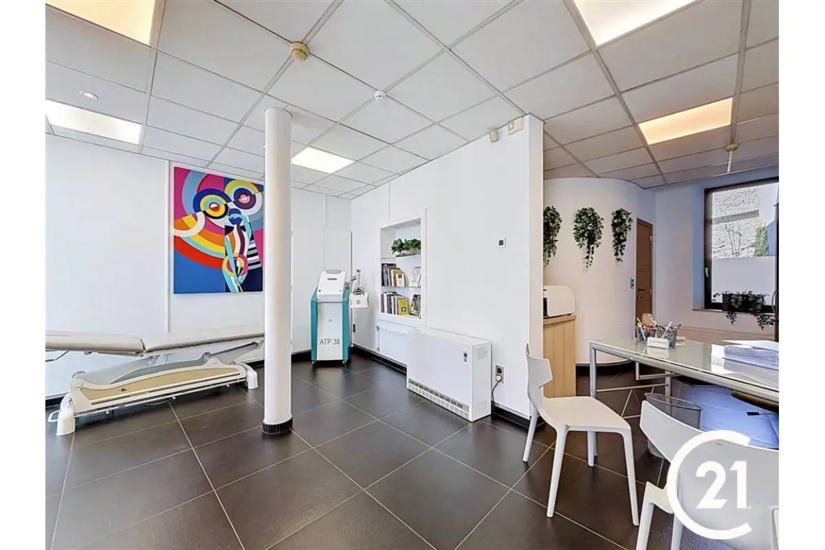 Commerce à vendre à Ciney 5590 100000.00€  chambres 43.00m² - annonce 832659