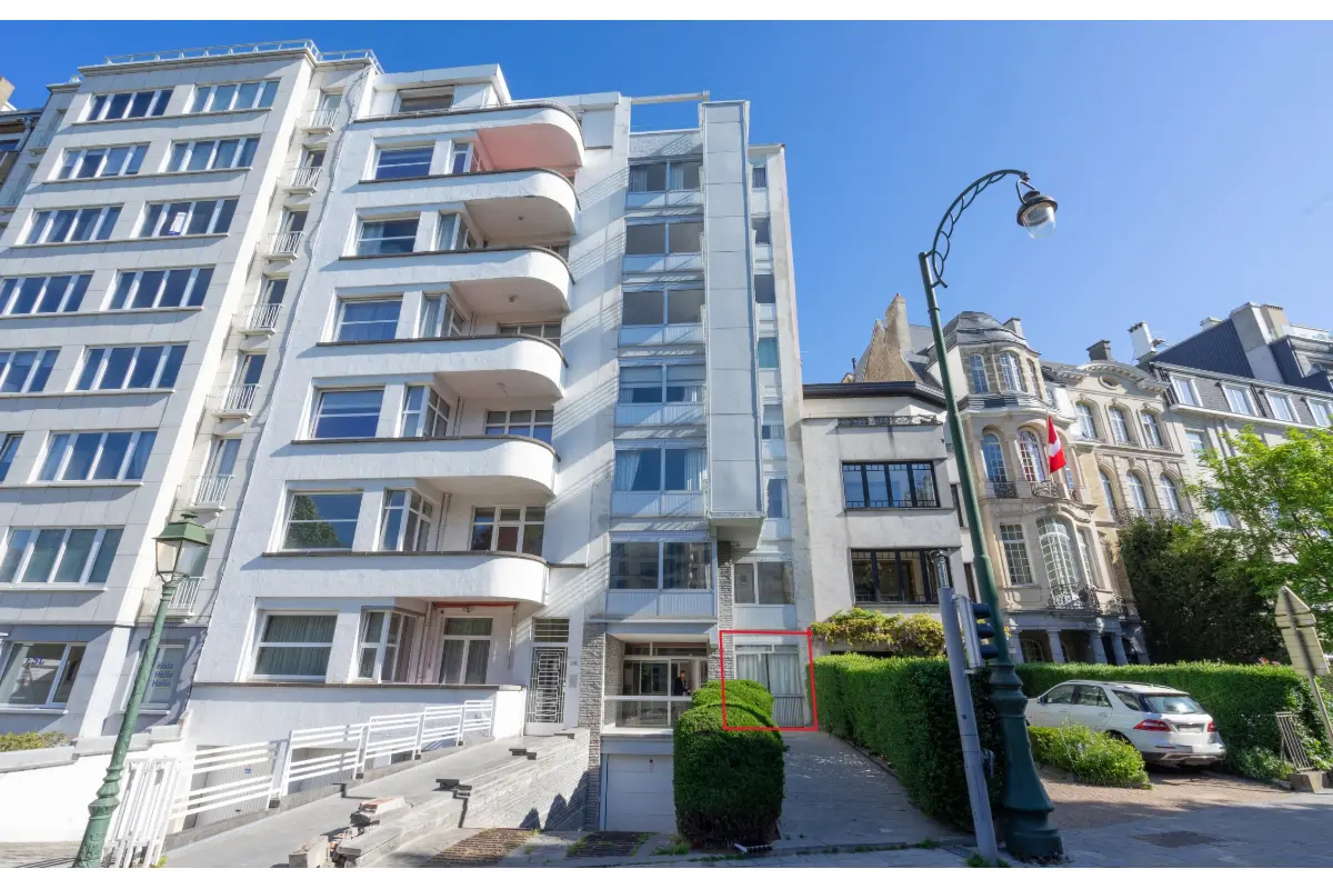 Handelszaak te  koop in Sint-Pieters-Woluwe 1150 120000.00€  slaapkamers 30.00m² - Zoekertje 832297