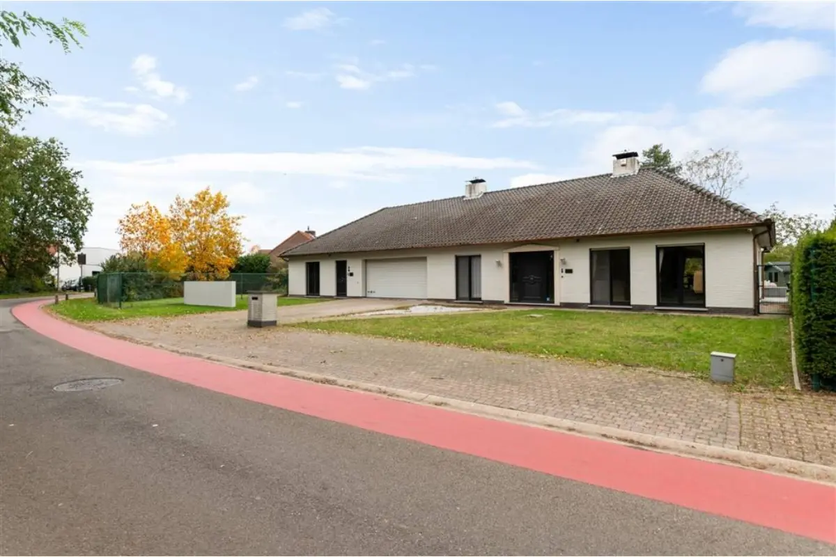 Bungalow à vendre à Vosselaar 2350 645000.00€ 3 chambres 241.00m² - annonce 832293