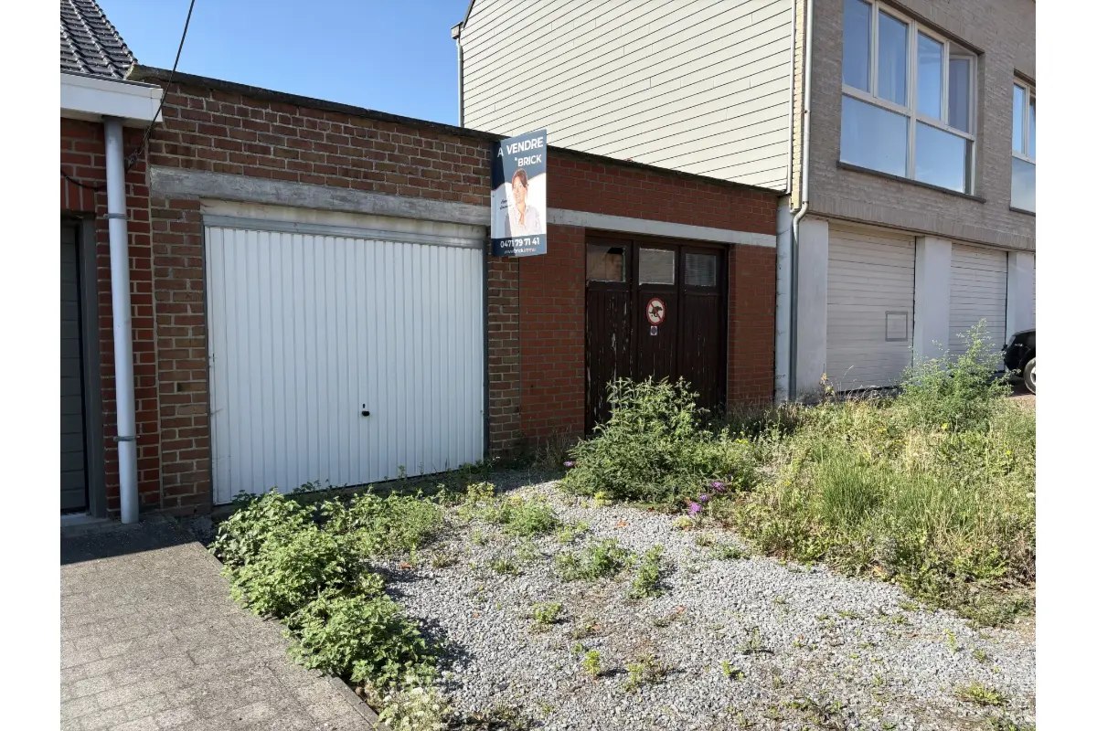 Box à vendre à Mouscron 7700 16900.00€  chambres m² - annonce 832264