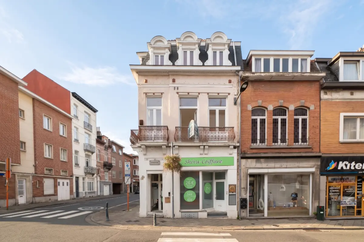 Maison à vendre à Woluwe-Saint-Lambert 1200 549000.00€ 4 chambres 250.00m² - annonce 832480
