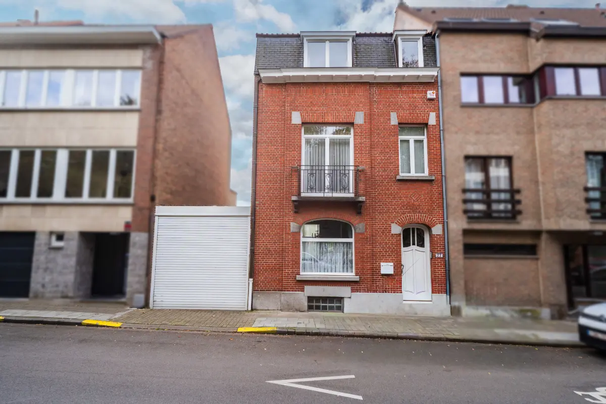 Immeuble mixte à vendre à Woluwe-Saint-Pierre 1150 715000.00€ 5 chambres 272.00m² - annonce 832104