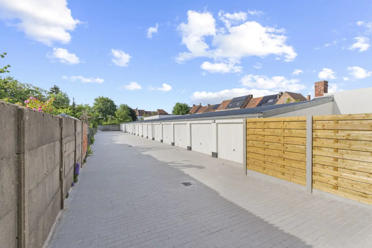 Box à louer à Sint-Andries 8200 120.00€  chambres m² - annonce 832160