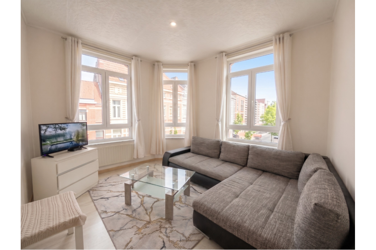 Huis te  koop in Etterbeek 1040 599500.00€ 4 slaapkamers 251.00m² - Zoekertje 832919